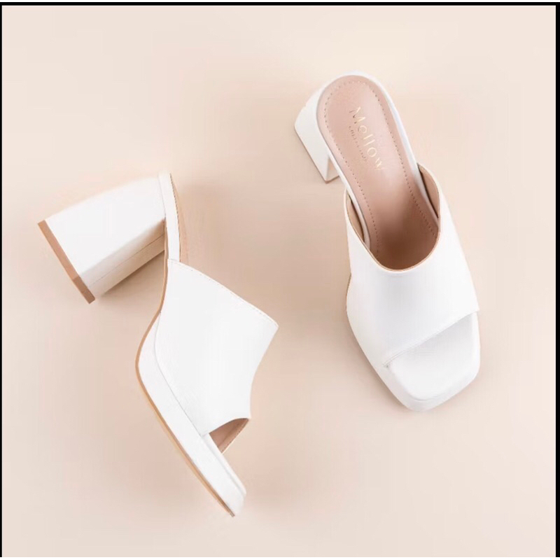 Mellow co. รองเท้าส้นตึก หนังแมท/ยีนส์ สูง 4 นิ้ว ทรงเปิดส้นเท้า แบบสวม หนังนิ่ม ใส่สบาย รุ่น 9-3172