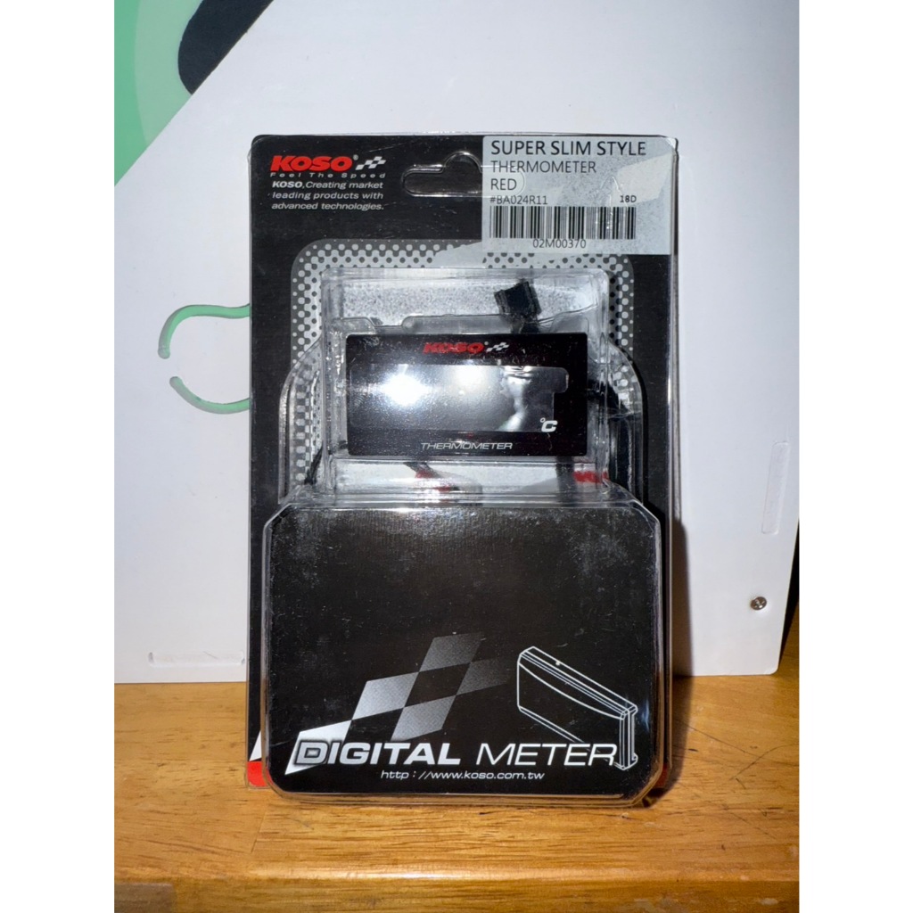 มิเตอร์วัดอุณหภูมิ Koso แท้ Super Slim Style Thermometer (RED)  ตัวอักษรดิจิตอล Led สีแดง ทนทาน กันน้ำ