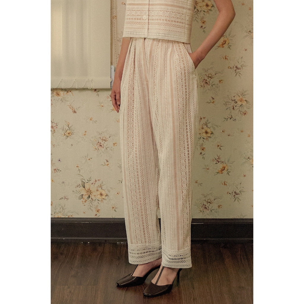 ( พร้อมส่ง ) Perana กางเกงลูกไม้ Iris Pants (สีขาว White )