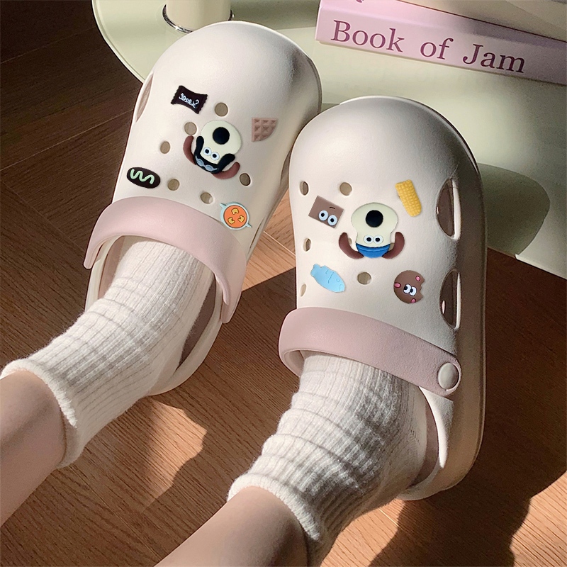 Koimoi ใหม่พร้อมส่ง รองเท้าแตะหัวโตแฟชั่น มีสายรัดส้น ใส่ได้ 2 แบบสีสวยมากมีให้เลือกหลากหลายสี ทรงสวยน้ำหนักเบา วัสดุทำจ