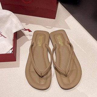 Kicks  งานดี งานจึ้ง สะพรึงมากแม่ รองเท้าหูหนีบสำหรับสาวๆ ใค…