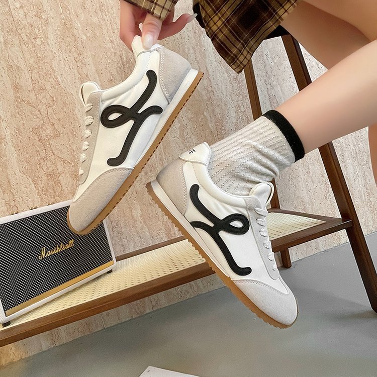 รองเท้าผ้าใบสตรีสไตล์เกาหลี รองเท้าลำลองของนักเรียน เบาสบาย กันลื่นและทนต่อการสึกหรอ - รูปที่ 7