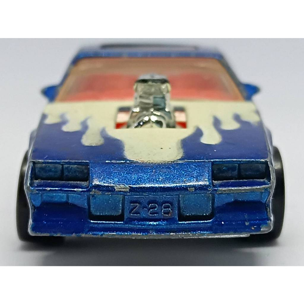 โมเดลรถ Hot Wheels Blown Camaro Z28 avec Glow in Dark Tampo Turbotrax SCALE 1:64 No Package ขนาด 7.5