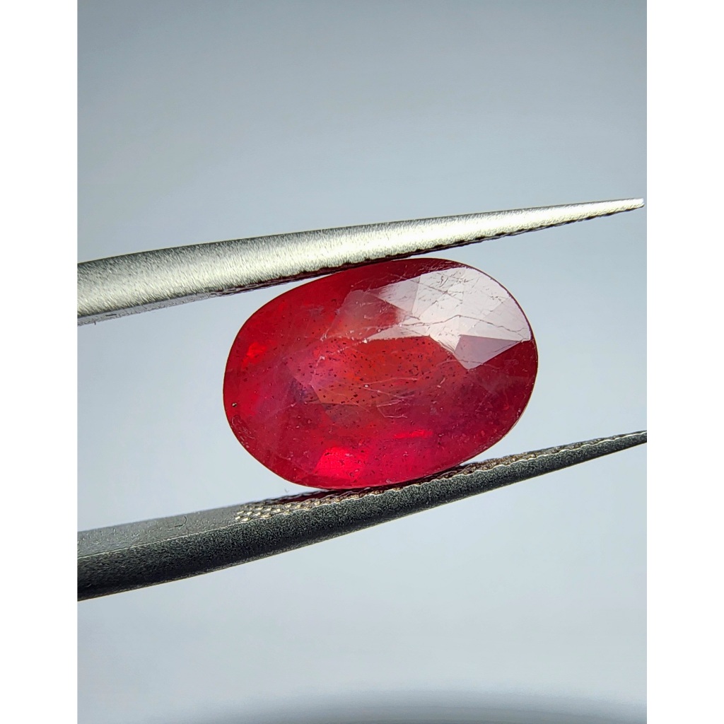 ทับทิมซูดาน (Natura Ruby  from Sudan ) 4.88ct สีแดง