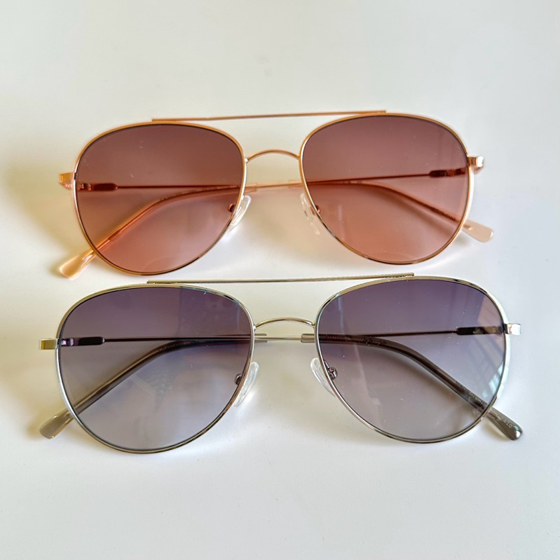 มี 2 สี Calvin Klein Aviator Sunglasses