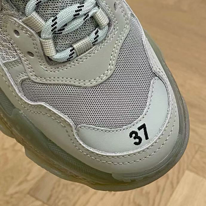 BALENCIAGA triples Low Top True Crystal Air Cushion รองเท้าผ้าใบ 723