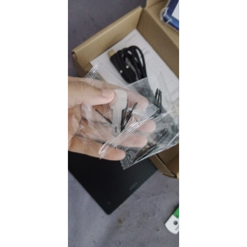 เม้าปากกา veikk vk430 pen tablet **กรุณาถ่ายวิดิโอก่อนแกะสินค้านะคะ**