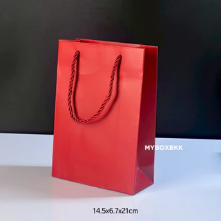 ถุงกระดาษหูหิ้วหนาพิเศษ มาพร้อมสีพิเศษ7สี ขนาด14.5x6.7x21cm