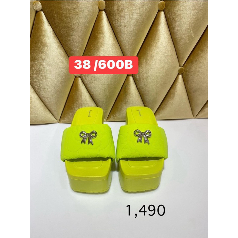 รองเท้า มือสอง Lynaround