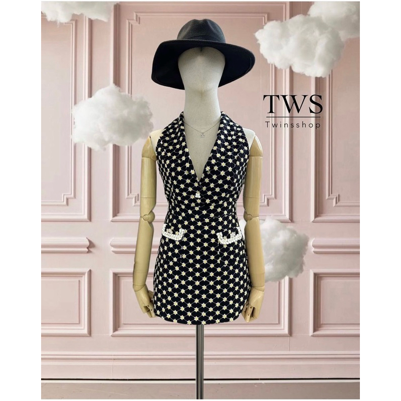 ❗️❗️USED❗️❗️มือ2 ❗️❗️เซ็ท 2ชิ้น เสื้อ+กางเกงกระโปรง M งาน Twinshop ไม่ติดป้าย งานปักดอกเดซี่ทั้งตัว