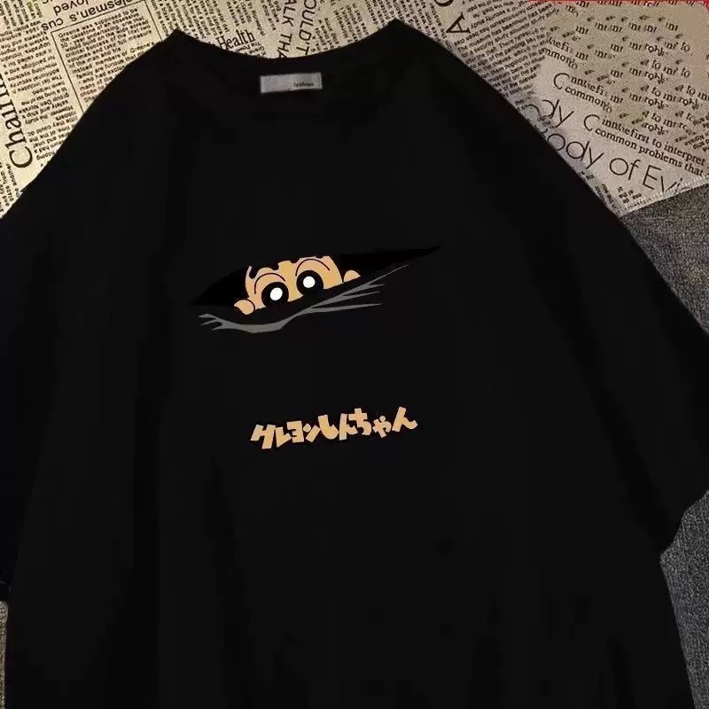 Basi💥เสื้อผู้ชาย เสื้อยืด oversize เกรดพรีเมียม เสื้อคอตตอน100% ไม่หดตัว ใส่สบาย การ์ตูนน่ารัก ลาย “Peek xiaoxin”