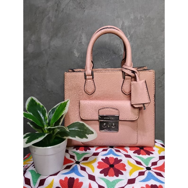 MKแท้💯กระเป๋าหนังมือสอง