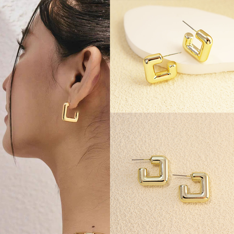 New ต่างหูทอง earring ตุ้มหูห่วง สี่เหลี่ยม ต่างหูห่วง หรูหรา jewelry accessories เครื่องประดับแฟชั่น  92.5%เข็มเงิน