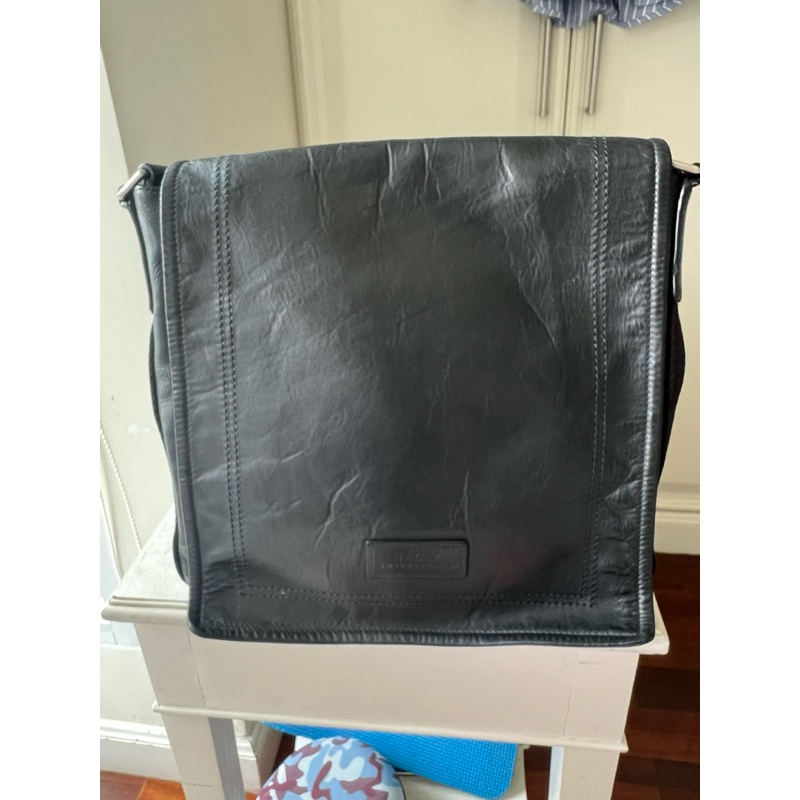 ลด 10/10 กระเป๋า Bally shoulder bag men (สั่งหลังเที่ยง ทักขอส่วนลดได้ครับ)