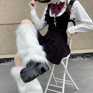 ถุงเท้าขน มาแรง ขายเป็นคู่ แมชชิ่งได้หลายสไตล์ พร้อมส่งในไทย ความยาว 40cm สีน่ารัก ใช้แมชชิ่งได้หลายแบบ🤍🎀 ขายเป็นคู่นะคะ