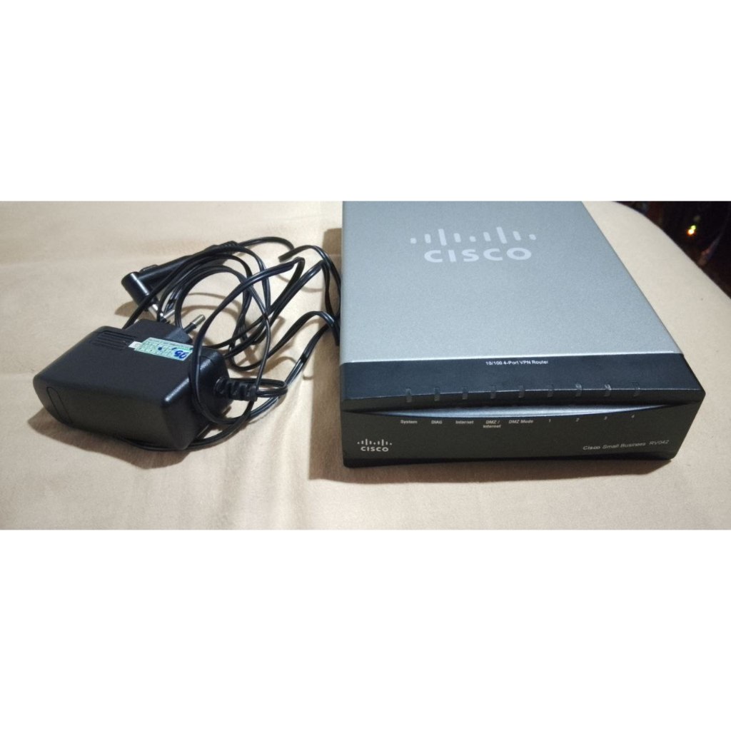 Cisco RV042 Load-Balance Router มือสอง