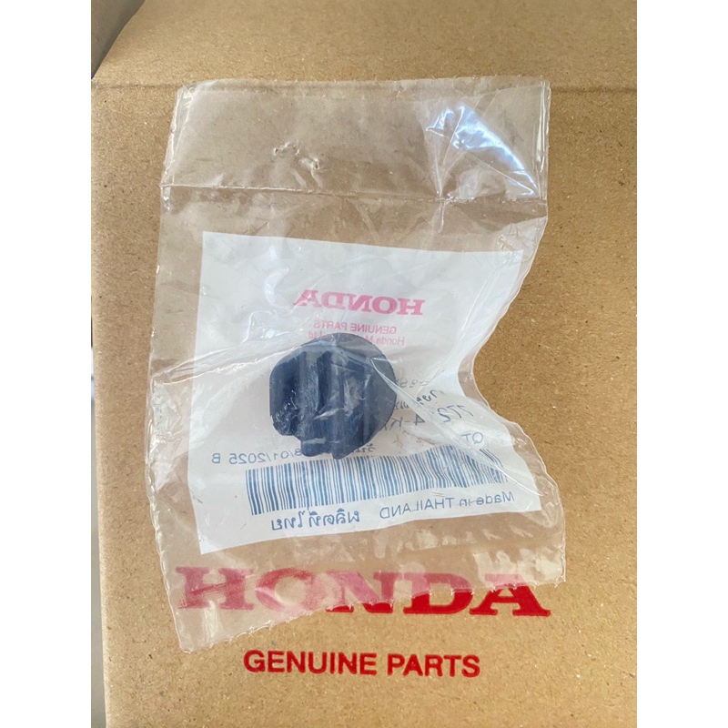 ยางรองเบาะนั่ง B เวฟ 125 R,S รุ่นหัวเถิก,หัวแหลม ราคาต่อ 1 ชิ้น แท้เบิกศูนย์ (รหัสสินค้า 77214-KPH-9