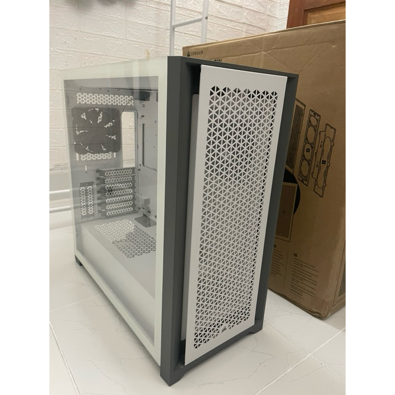 เคสมือสอง CORSAIR 5000D AIRFLOW TEMPERED GLASS (WHITE) (E-ATX)
