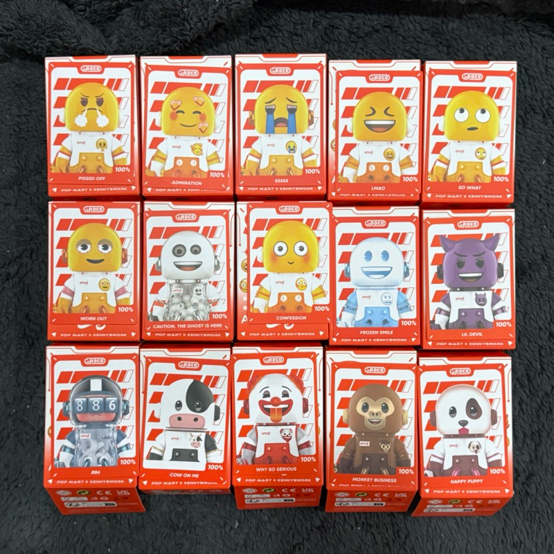 SPACE MOLLY Emoji serie