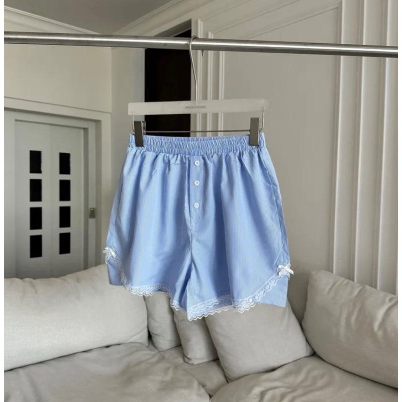 ส่งต่อ กางเกงของ Phomthong สีฟ้า ขอบลูกไม้