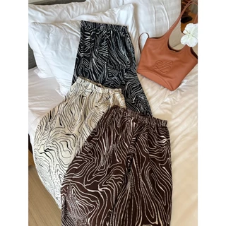 Pleat Pants-ขายาวอัดพลีท เนื้อผ้าใส่สบายพิมพ์ลายกราฟฟิก รุ่น P15 - Mesave