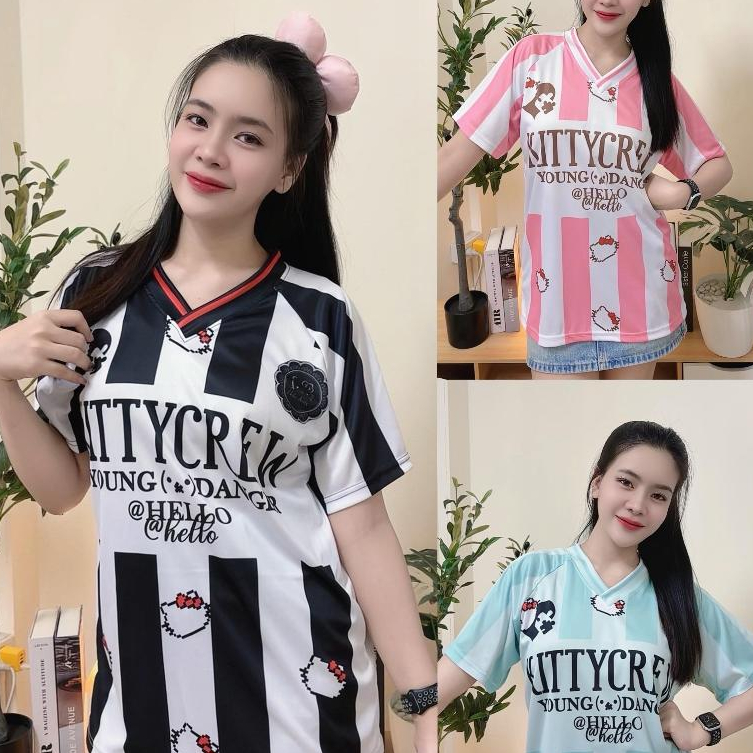 ( M142 ) เสื้อยืด การ์ตูน KITTYCREW คอวีกีฬา 4สี มีไซส์ L-2XL