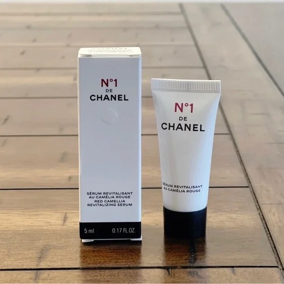 chanel no 1 revitalizing serum 5ml มีส่ง express delivery