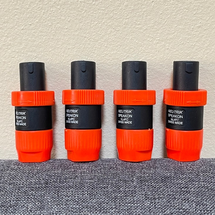 ปลั๊กสเปคคอนตัวผู้ 4P สีส้ม แบบหมุนล็อค สเปคค่อน สเปคอน ปลั๊กสเปค่อนแบบหมุน ปลั๊กลำโพง ปลั๊กตู้ลำโพง ราคา ถูกที่สุด ดีลบีเคเค
