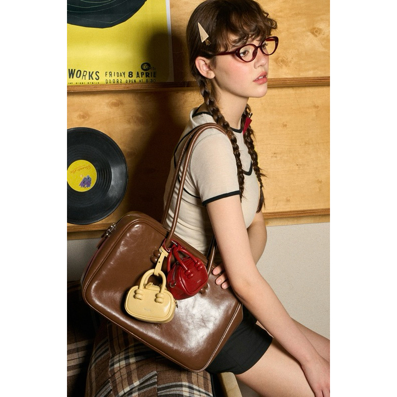 MUVA (โค้ดลด20%)🩷🚛พร้อมส่งจากไทย Tan🩷 genuine leather large capacity Boston bag preorder 7-14 วัน แท้100%จากชอป - รูปที่ 4