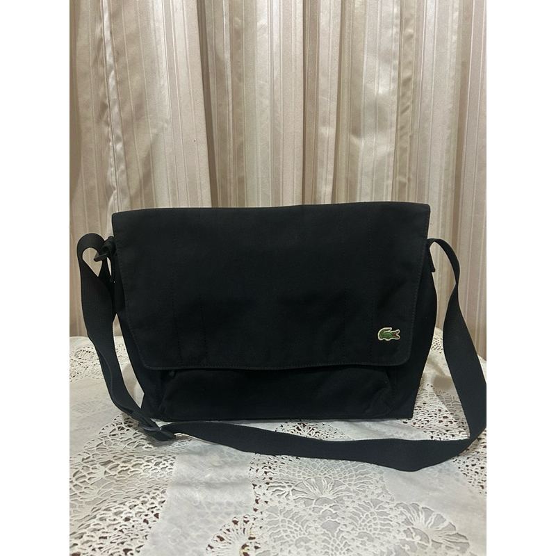 กระเป๋าสะพายข้างLacosteงานแท้มือสอง