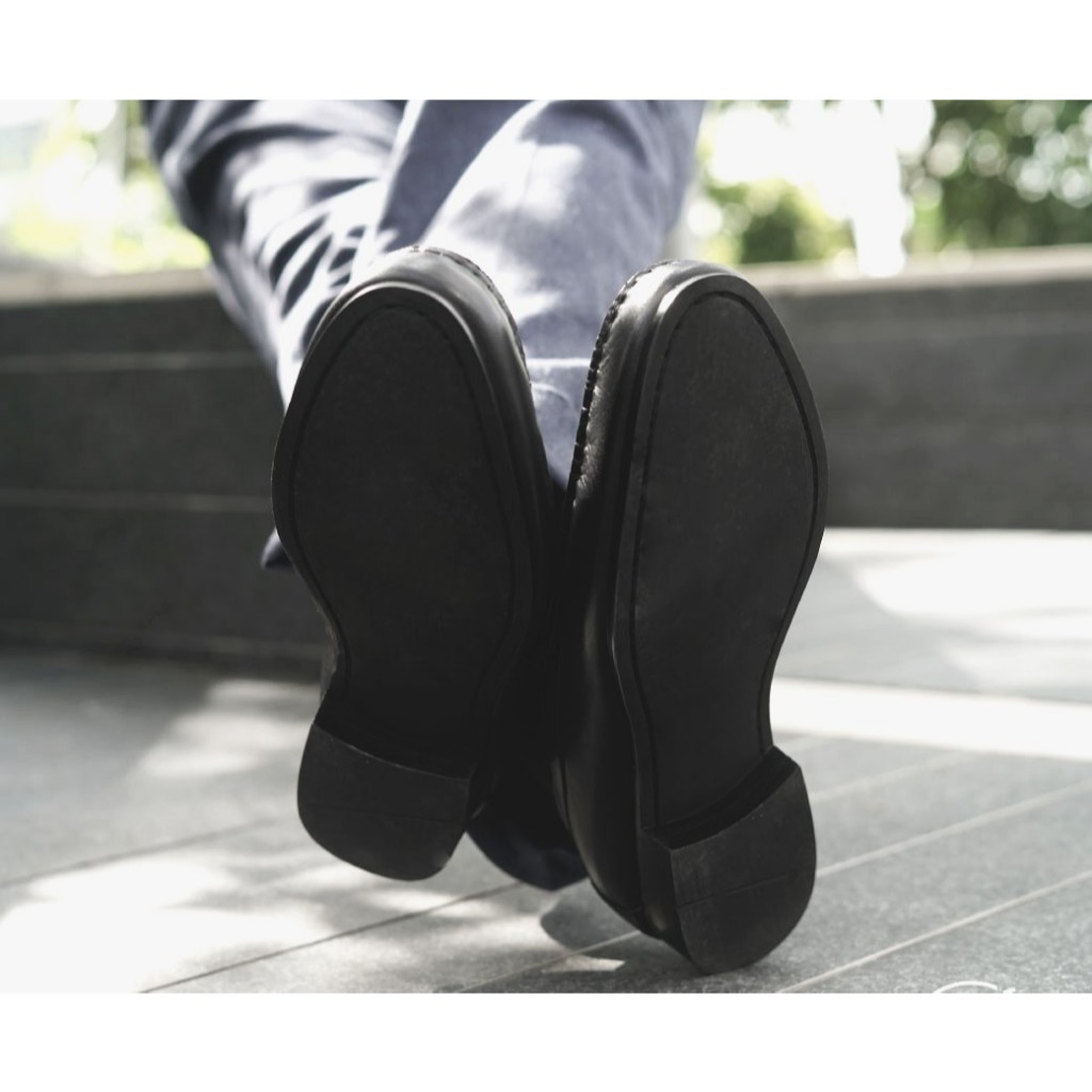 [Pre-Order] MANGO MOJITO รองเท้ารุ่น Formal Penny Loafer สี Black