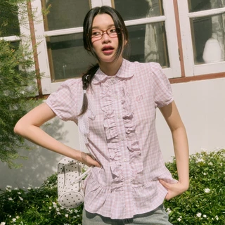 DAILYLOOK.SM --- Dolly shirt เชิ้ตแขนตุ๊กตา ปกคอบัว มีระบายขอบกระดุม/ชายเสื้อ