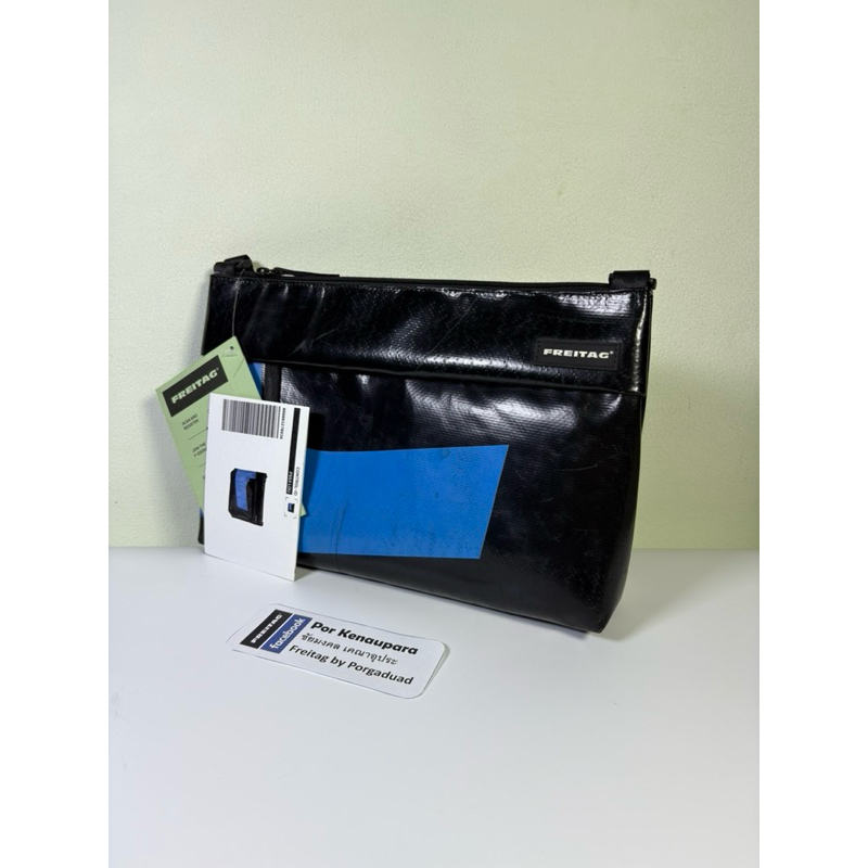 FREITAG F553 LOU สีดำผ้าจัมโบ้ ราคาพิเศษ