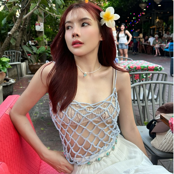 SEPTEMBER ME - Netty Top เสื้อตาข่ายงานถัก