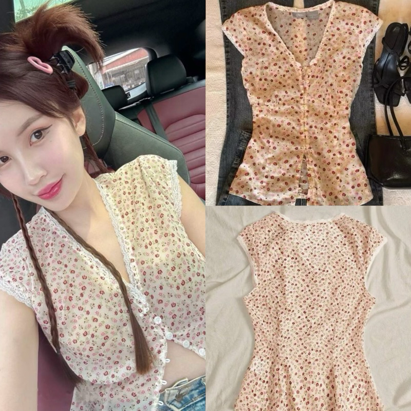 เสื้อยืดแขนสั้น แต่งขอบลูกไม้ คอวี ติดกระดุมหน้า พิมพ์ลายดอกไม้เล็ก ของผู้หญิง เนื้อผ้าใส่สบาย