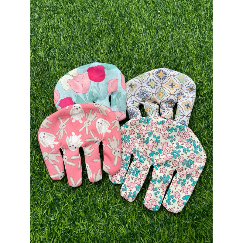 (พร้อมส่ง)ตุ๊กตาน้องช้างจับมือ ตัวเปล่าๆ ไม่ยัดใยสังเคราะห์