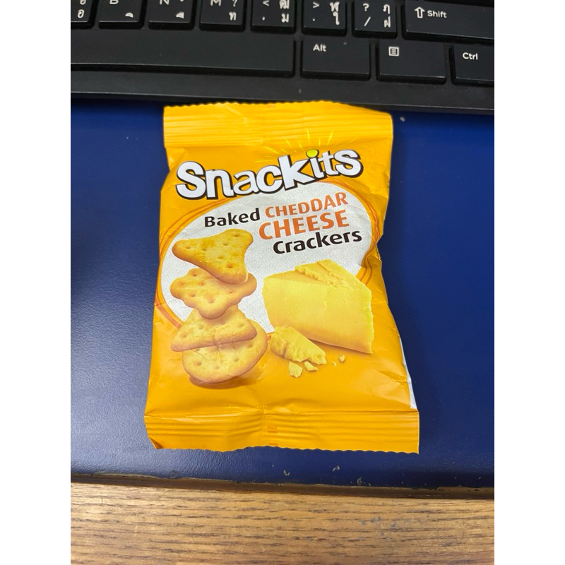 snackits baked cheddar cheese crackers