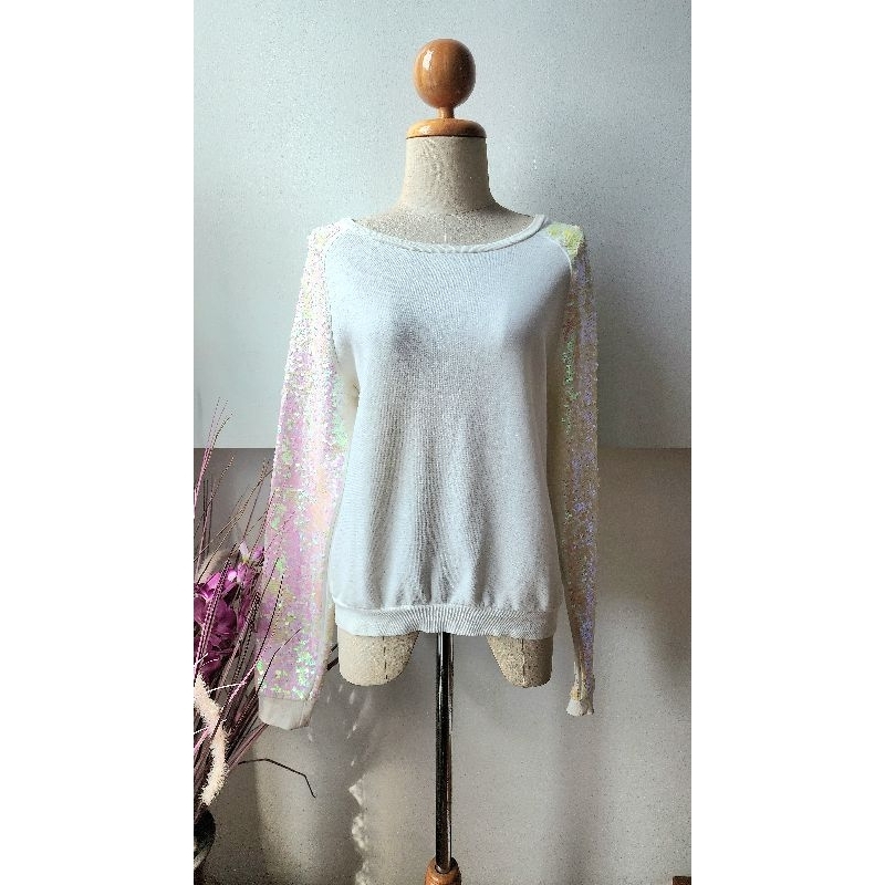 เสื้อ sweater แขนวิ้ง H&M