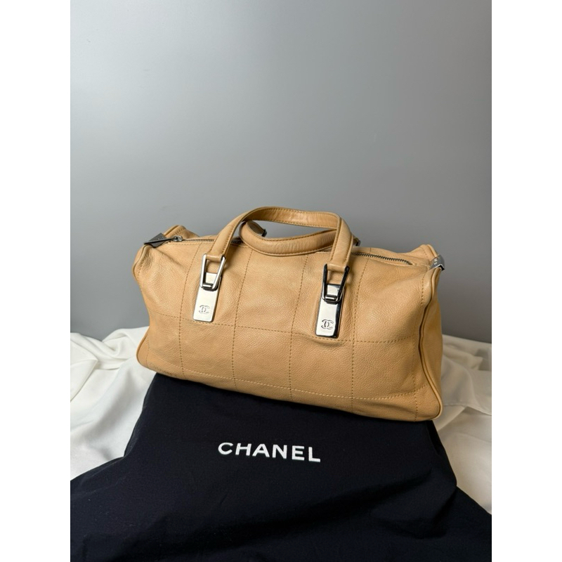 กระเป๋าถือ Chanel Bowler bag holo8 ของแท้มือสอง