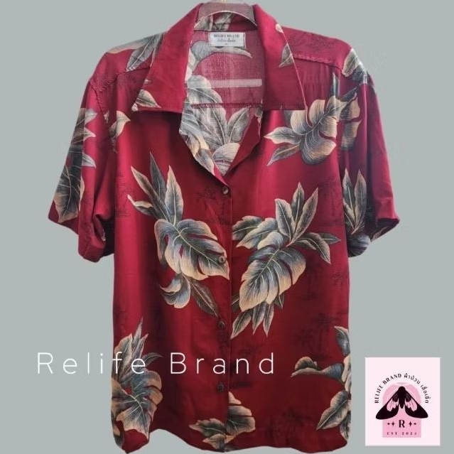 เสื้อฮาวาย ลายใบบอนพื้นแดงเบอกันดี้ ผ้าสปันเรย่อนใส่สบาย ใส่ได้ทั้ง ช ญ