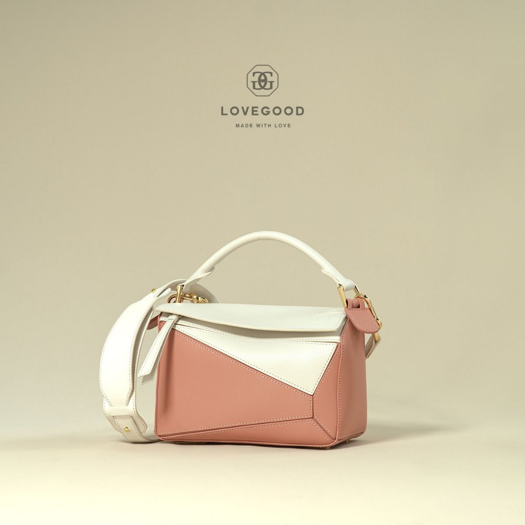 [ LoveGood ] Mosaic กระเป๋าสะพายหนังวัวแท้ ดีไซน์สวย มีความ Two tone  การตัดเย็บ Puzzle  size 23 cm. มีสายสะพายยาวให้