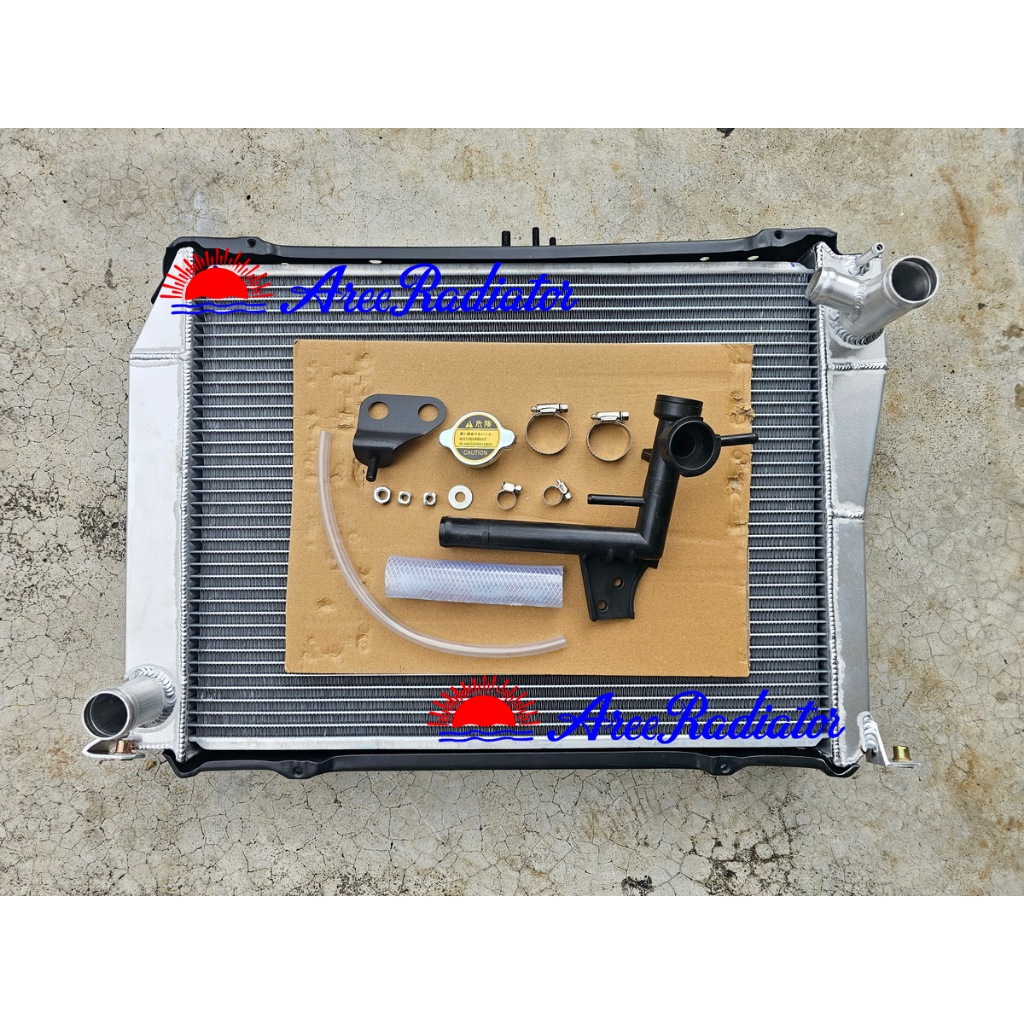 หม้อน้ำ โตโยต้า ตู้ หัวจรวด Toyota Hiace Van เครื่องเบนซิน ปี89-04 เกียร์ธรรมดา หนา 32 มม. อลูมิเนียมทั้งใบ