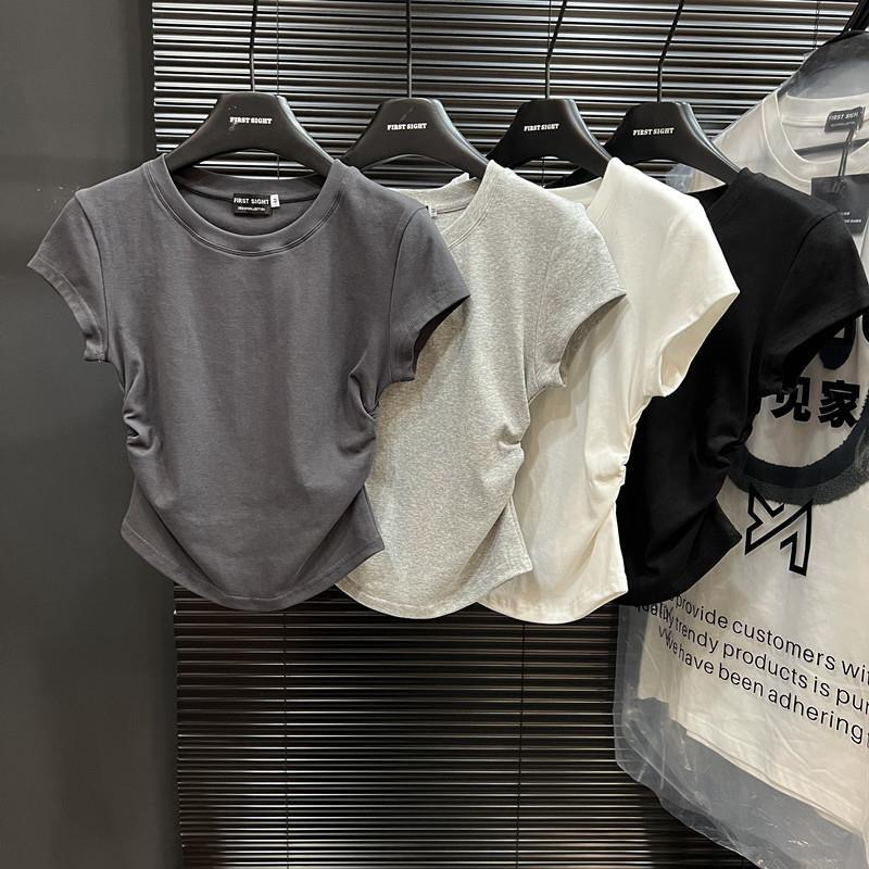 เสื้อยืดผู้หญิงแขนสั้น เอวเข้ารูป ทรงสั้น ดีไซน์จับจีบ มี 4 สีให้เลือก