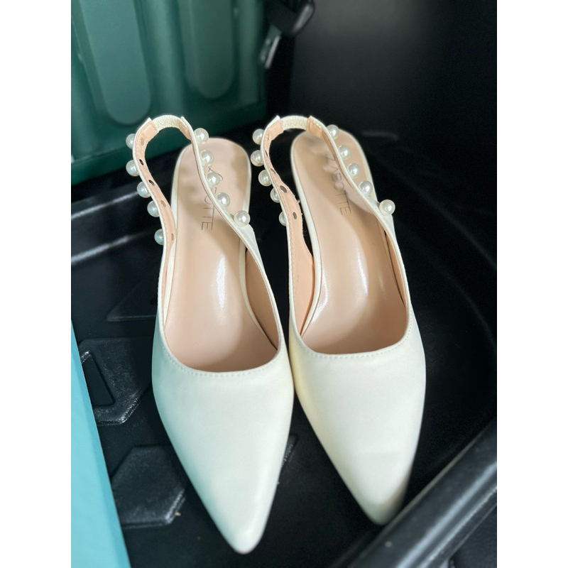 ส่งต่อ The Jovial - Labotte.bkk สีครีม