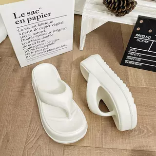 Kicks NEW รองเท้าเสริมส้นยางEVA สวย เบา นิ่มสบาย หูหนีบน้ำหนักเบา พื้นนิ่ม ใส่สบาย สวมแล้วขาเรียวสวยแน่นอน