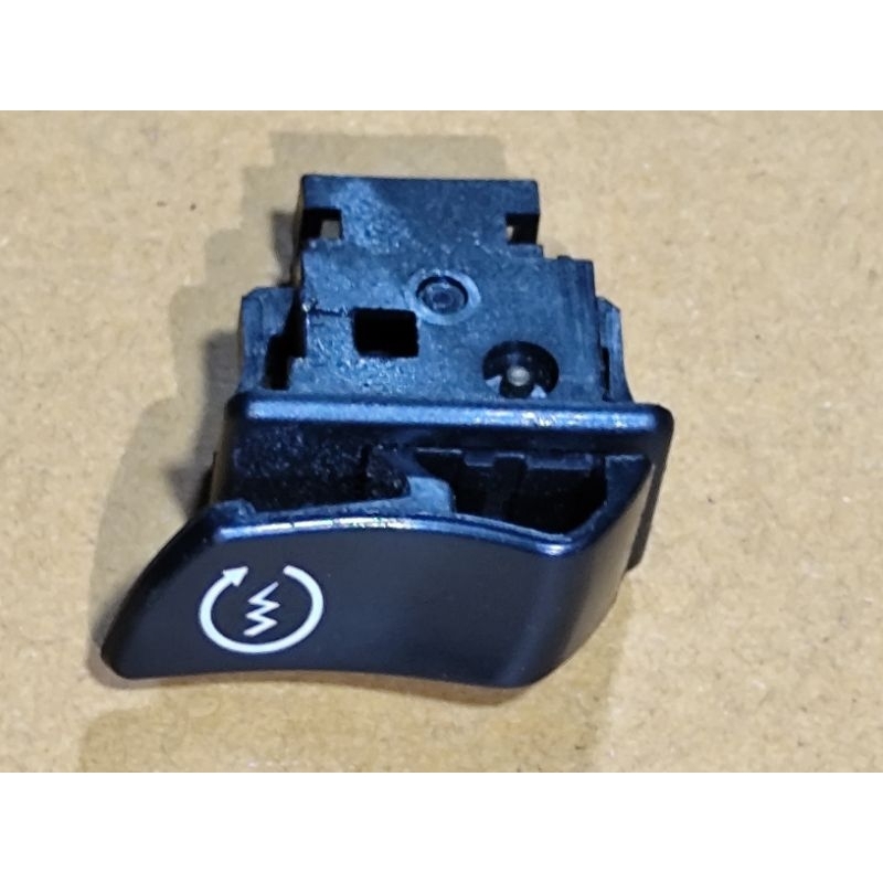 ปุ่มสตาร์ท Honda เวฟ110i/เวฟ125i/SCOOPY-i/ PCX-150 เก่า/WAVE110i /WAVE125i มือสองของแท้ครับ