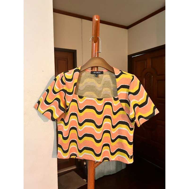 เสื้อ FFashion xs แท้ อก 32 ยาว 16  ลายสวยทรงน่ารักมาก