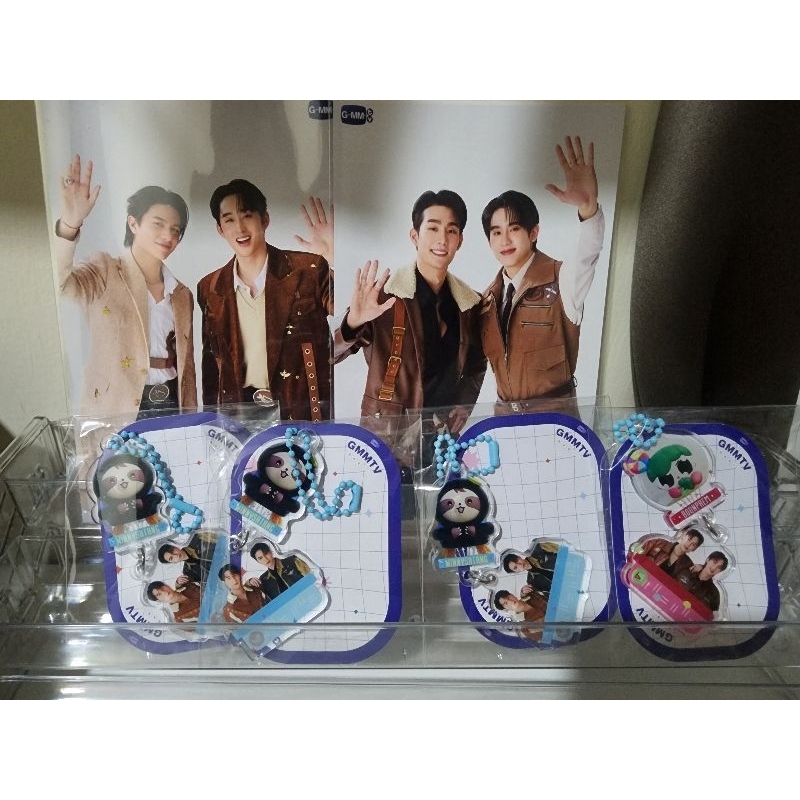 การ์ดlol + กาชาปอง+โปสการ์ด  LOL2025