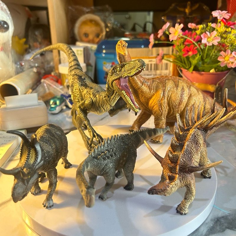 มือ 2 ไดโนเสาร์ และสัตว์ป่า หลายแบรนด์ Dinosaur Action Figure