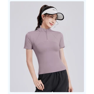 ArayaLady เสื้อกีฬาแขนสั้น เสื้อออกกำลังกายผู้หญิงทรงเข้ารูป แต่งซิปคอเสื้อ ทรงสวยใส่สบาย รุ่น AT-JYWD018